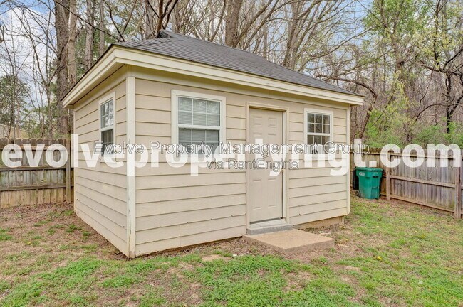 Building Photo - 3823 Twin Valley Cove