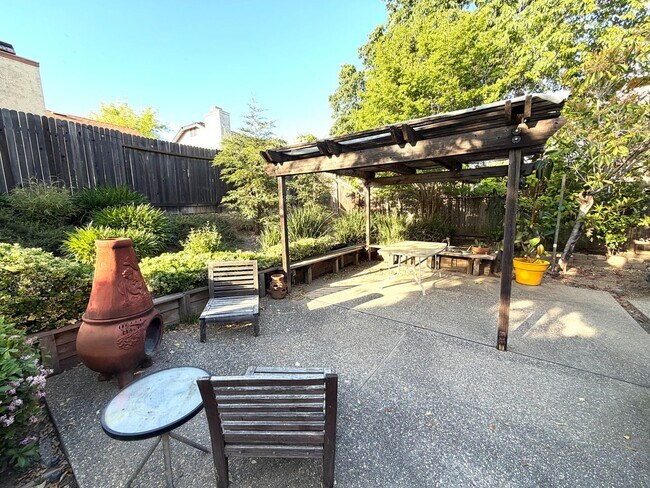 Building Photo - Beautiful 2-Story Home in the highly sought after Stanford Ranch community!