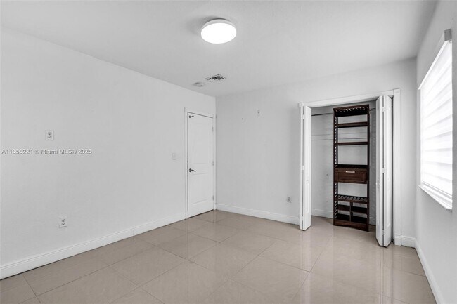 Building Photo - 13470 NW 16th Ave