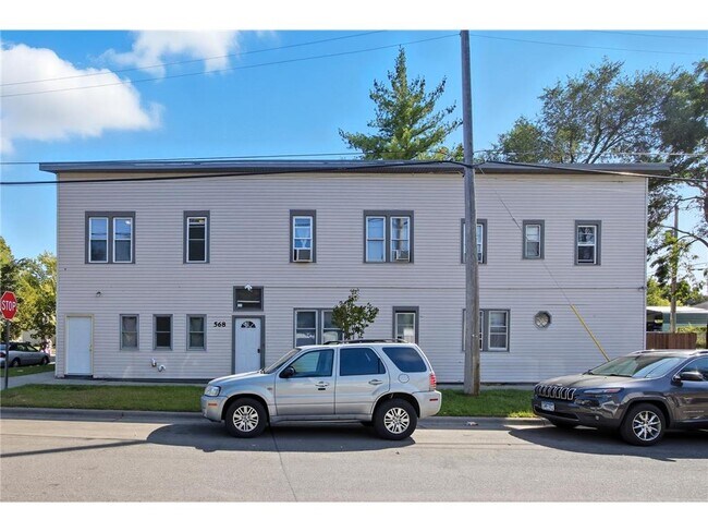 Primary Photo - 568 N Farrington St