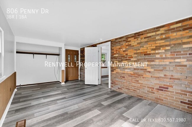 Building Photo - 806 Penny Dr