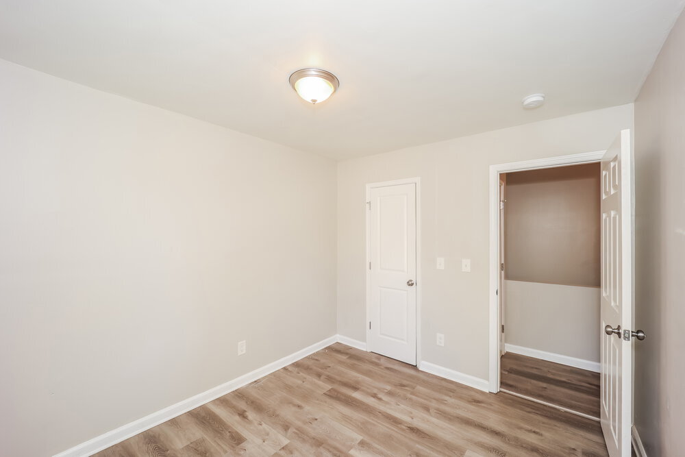 Building Photo - 5380 Forest Downs Cir