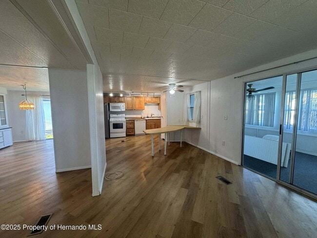 Building Photo - 22 Hamilton Ave