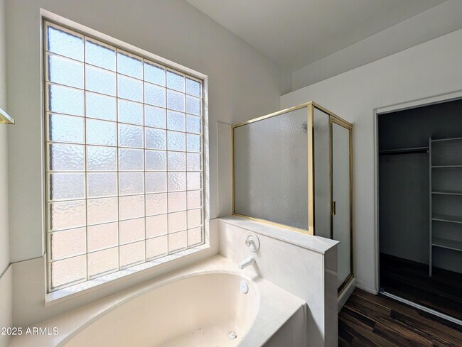 Building Photo - 5959 W Kimberly Way