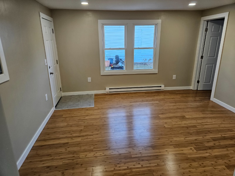 Building Photo - 205 E 2nd St