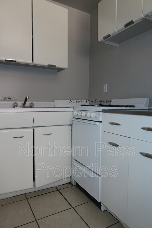 Building Photo - 4023 Thomason Ave