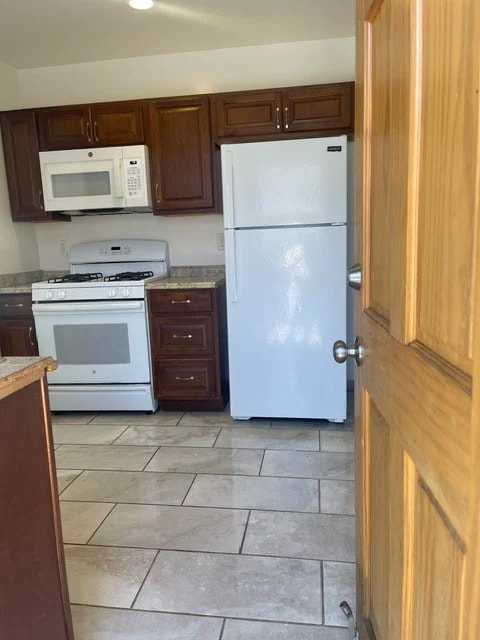 Building Photo - 536 N Van Ness Ave