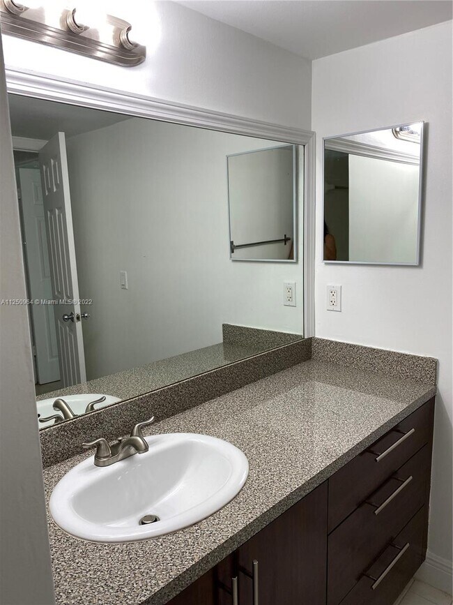 Building Photo - 10717 Cleary Blvd