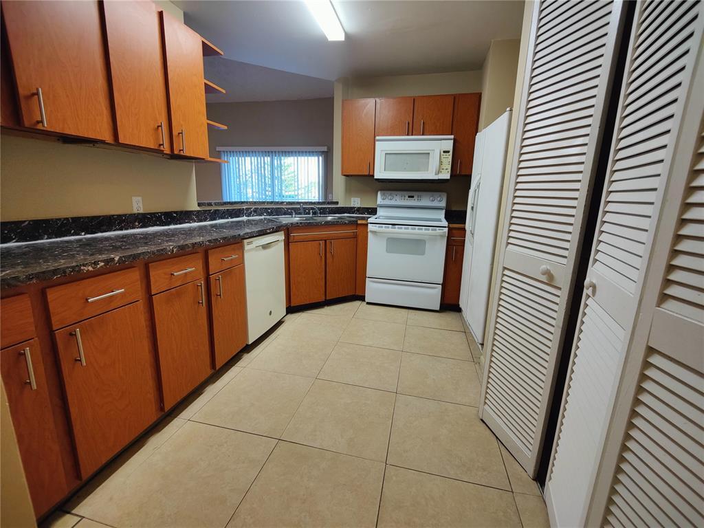 Building Photo - 3441 NW 44th St