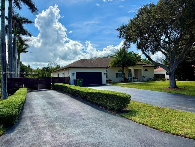 Building Photo - 5600 SW 199th Ave