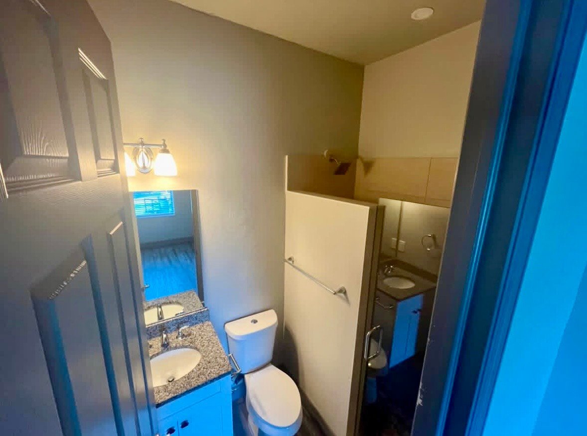 Building Photo - 5593 Briarcliff Rd