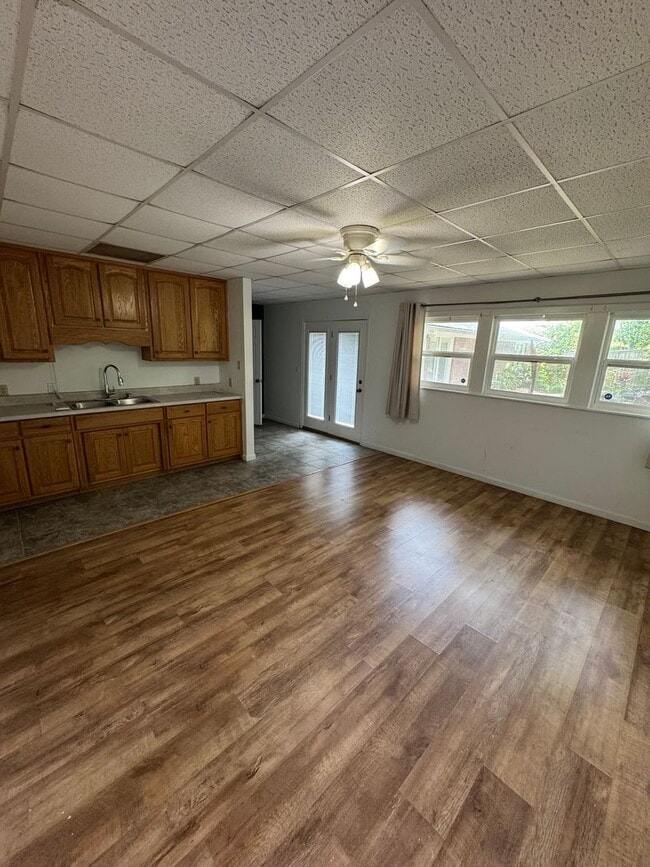 Building Photo - 1315 Monte Vista Dr