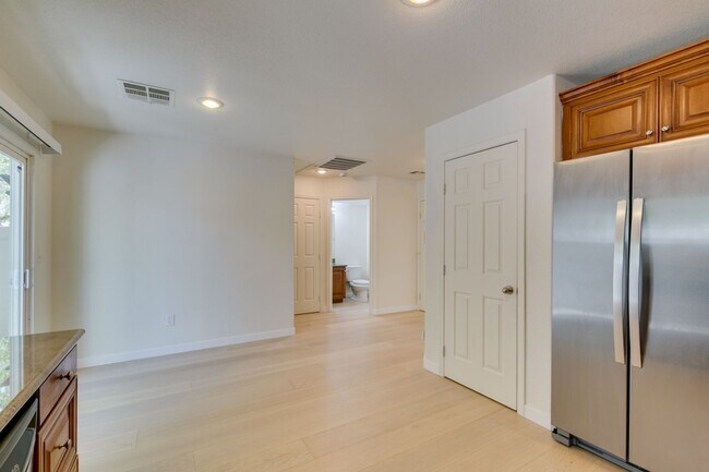 Building Photo - Bright & Inviting 3 Bedroom Home in 89148