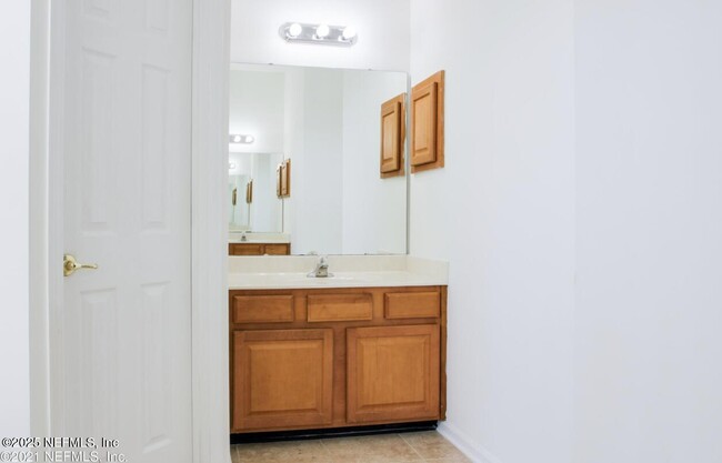 Building Photo - 15517 Turkoman Cir