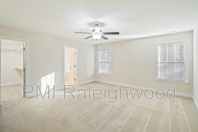 Building Photo - 2707 Masonboro Ferry Dr