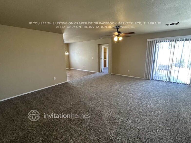 Building Photo - 16535 N 114th Dr