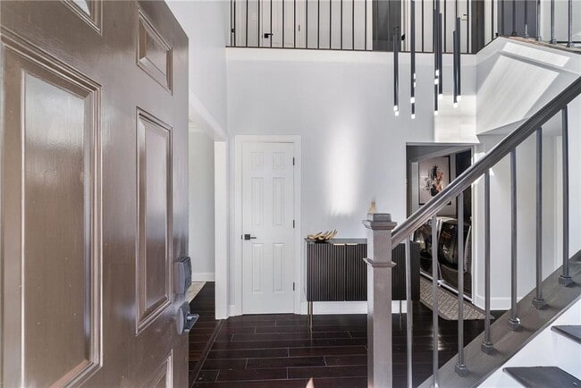 Building Photo - 4200 Roswell Rd NE