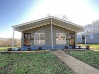 Building Photo - 27 W Gage Ave