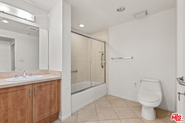 Building Photo - 267 San Pedro St