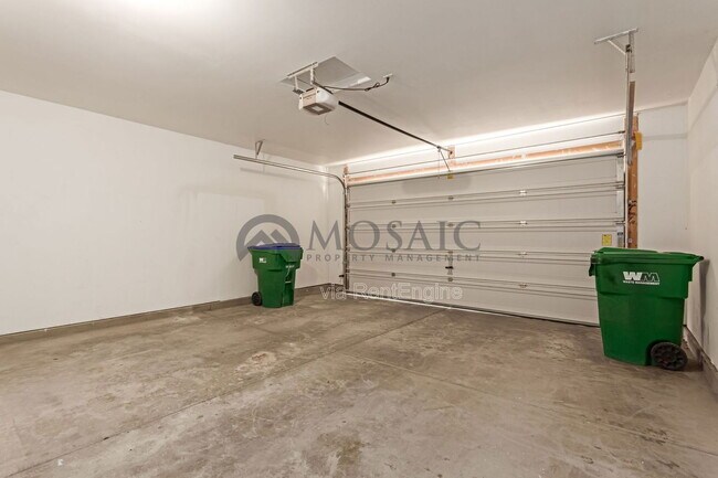 Building Photo - 40254 W Molly Ln