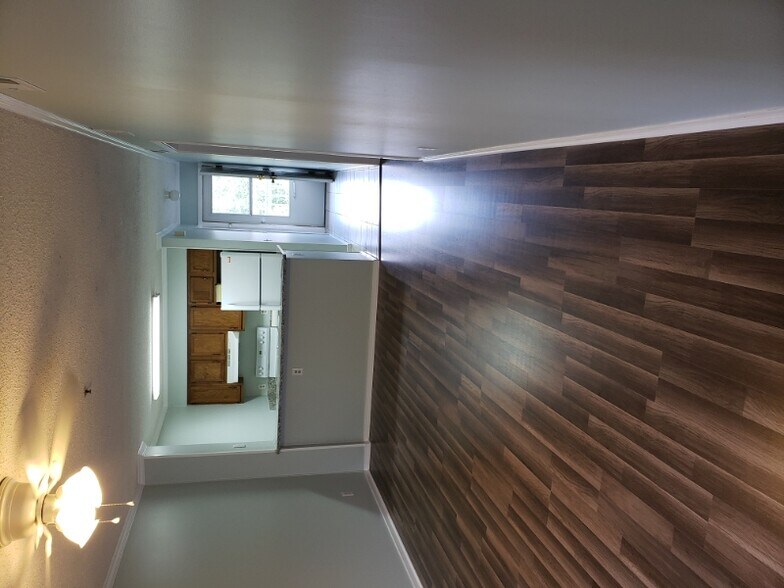 Building Photo - 4015 Fairway Dr