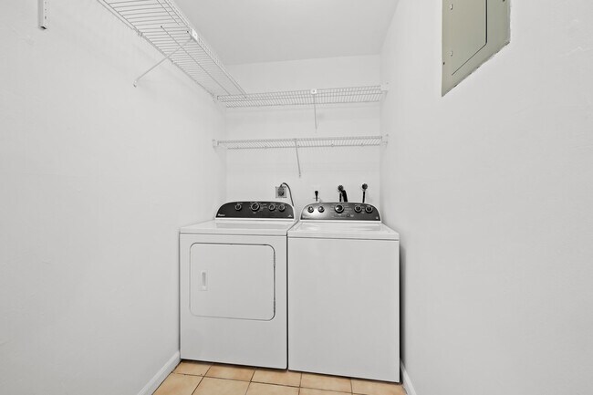 Building Photo - 7734 Balboa St