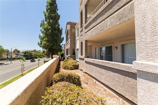 Building Photo - 1005 Vista Del Cerro Dr