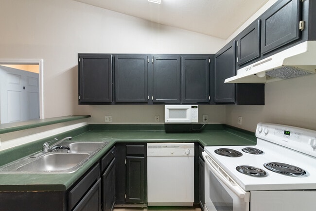 Building Photo - 285 E Harrison St