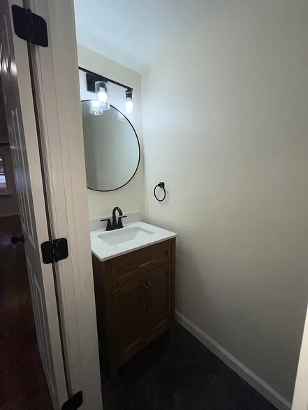 Half Bathroom - 1st Floor - 417 Ella St
