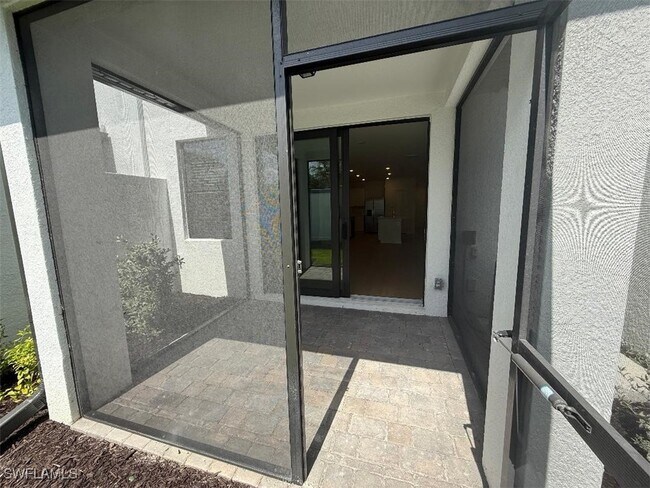 Building Photo - 27857 Solis Grande Dr