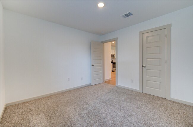 Building Photo - 7715 Smooth Vly Ct