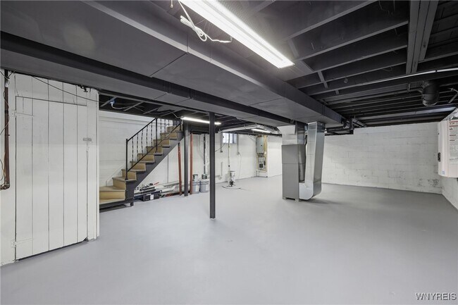 Building Photo - 219 Louvaine Dr