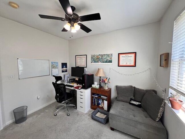 Building Photo - Luxury Living in North Austin / Condominium / Gated Community / 3 bedrooms / 2 car garage