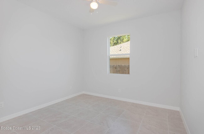 Building Photo - 1808 Pirate Ave SE