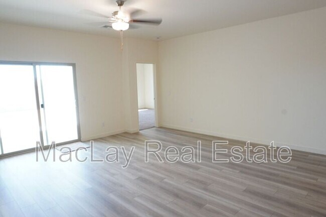 Building Photo - 4027 N Ghost Holw Wy