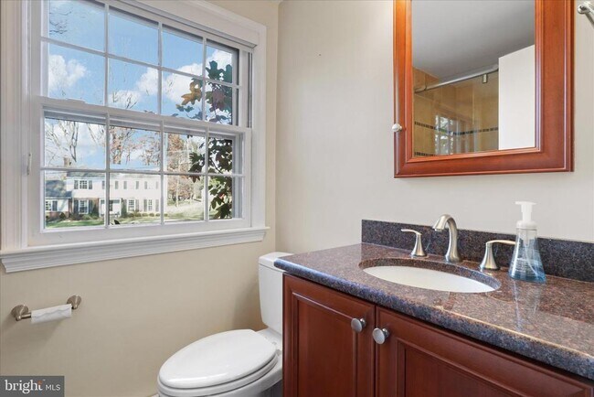 Building Photo - 6543 Cedarwood Ct