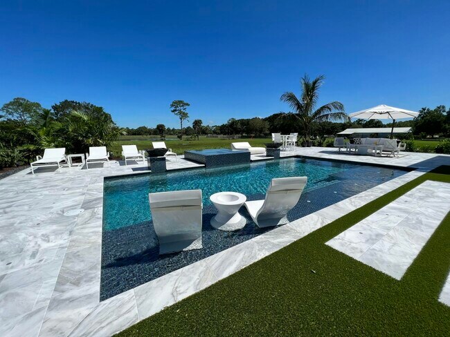 Building Photo - 3155 SW 78th Ave