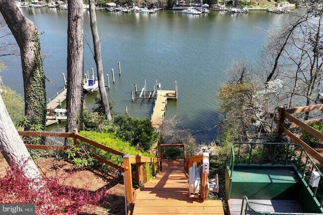 Building Photo - 928 Waterview Dr
