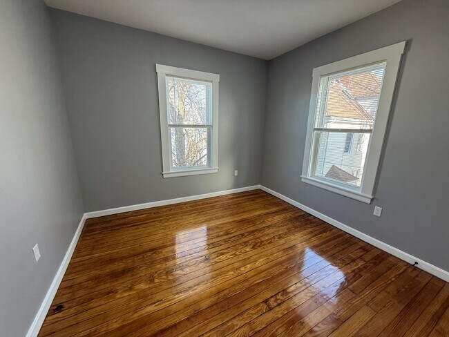 Building Photo - 35har