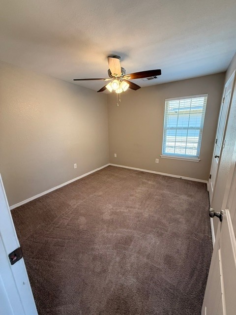 Building Photo - 2743 Oakview Rd