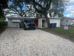 Building Photo - 1410 N 65th Ave