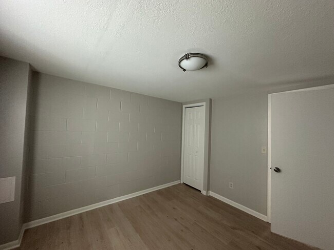Building Photo - 8867 Lutz Ave NW