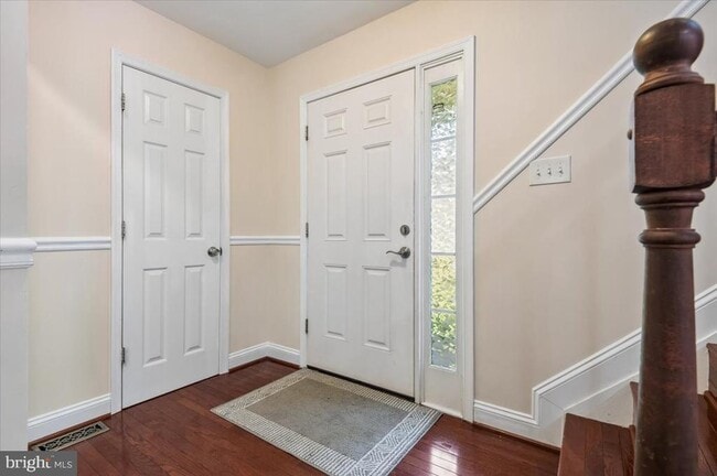 Building Photo - 17 Ruddington Ct