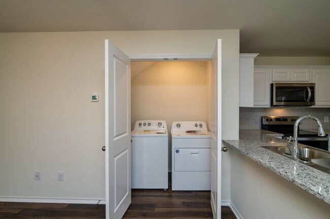 Building Photo - COMING SOON! 3 BEDROOM DUPLEX LOCATED IN WHITERIGHT, TEXAS!
