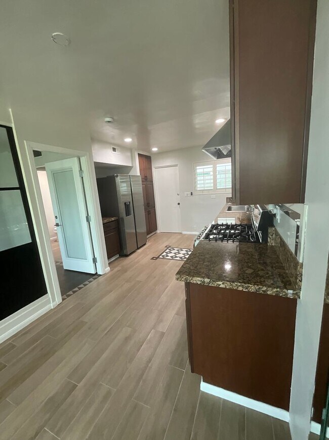 Building Photo - 42415 Rancho Las Palmas Dr