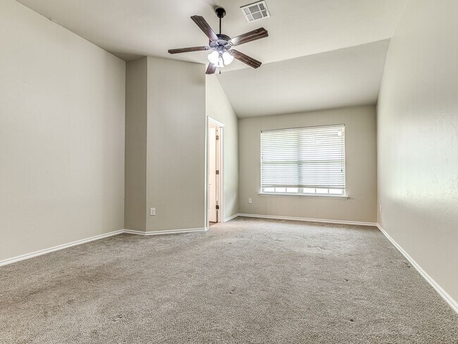 Building Photo - 3 Bedroom home in Deer Creek ISD - Montague/Sonador Addition - Community Pool