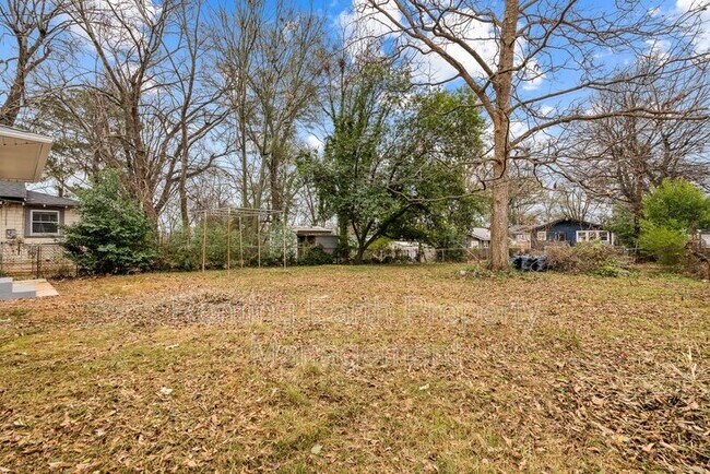 Building Photo - 1505 44th St Ensley