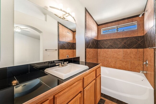 Building Photo - Charming Northwest Las Vegas Home with Open Living and Inviting Outdoor Space!