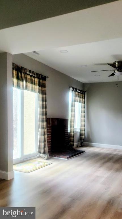 Building Photo - 15 Queen Anne Ct