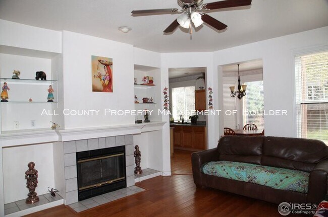 Building Photo - 842 St Andrews Ln